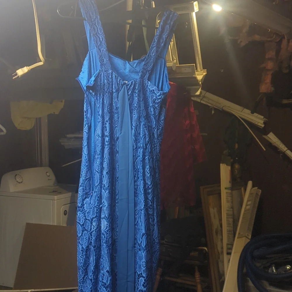 Dress - Picture 2 of 3